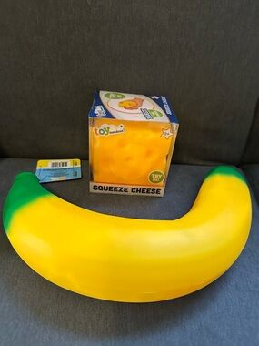 Squeeze Cheese 🧀 & Banana 🍌 Squishy *Bundle - 2*